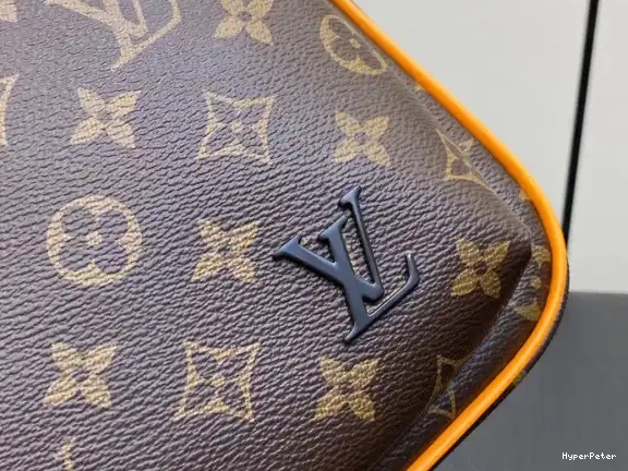 VUITTON AVENUE SLINGBAG LOUIS 0606